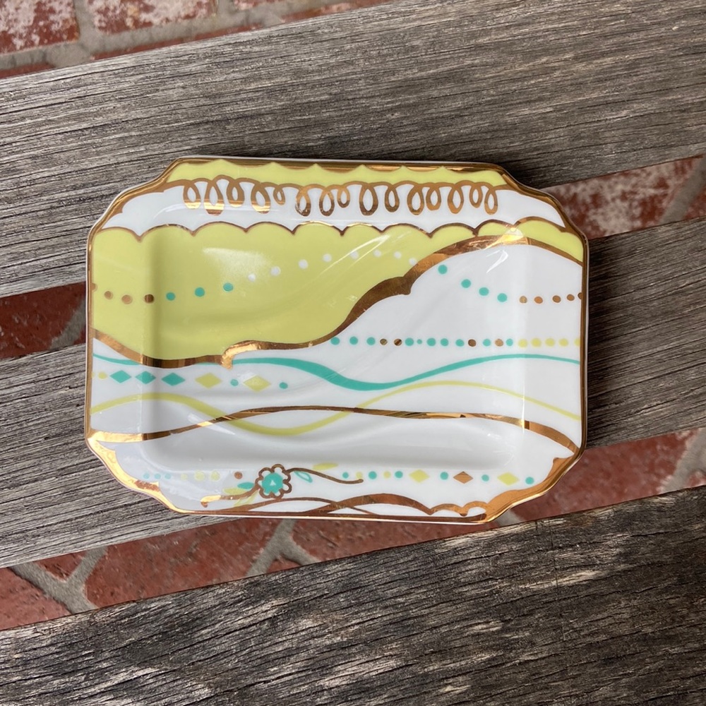 Anthropologie lime gold soap dish